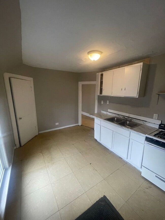 Building Photo - 235 N 37th St