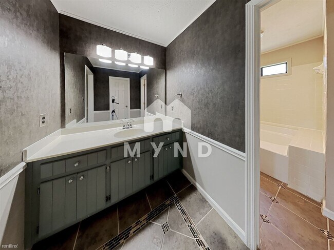 Building Photo - 4 br, 2.5 bath House - 3876 Quail Manor Dr SW