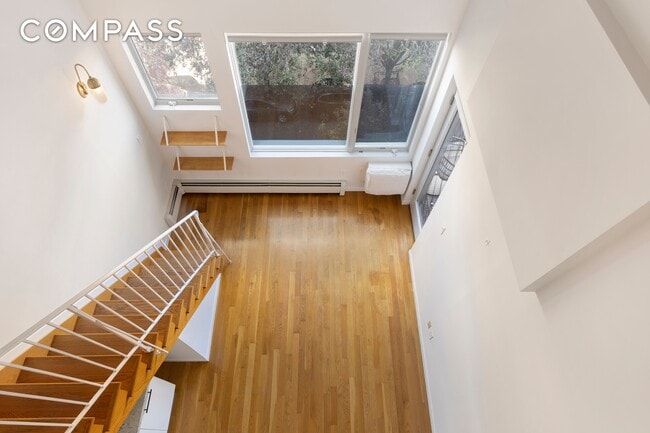 Building Photo - Spacious duplex in South Slope