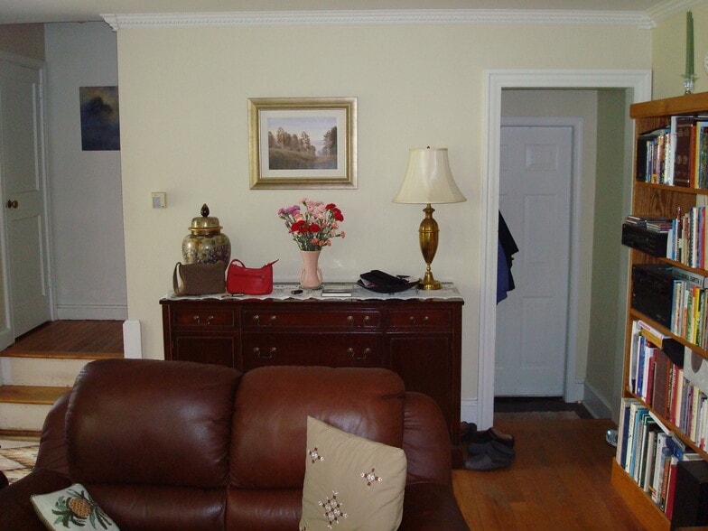 Building Photo - 178 Castleman Rd
