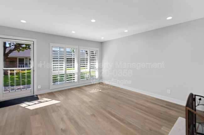 Building Photo - 1199 E 1st St