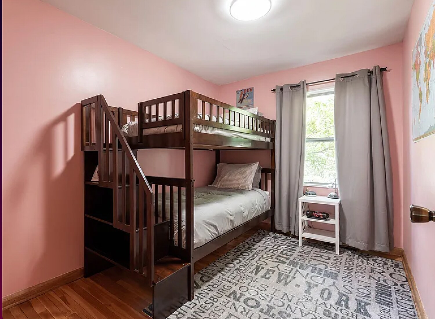 Building Photo - 904 E Maxwell Ln