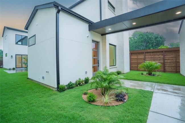 Building Photo - 3321 Walchard Ct