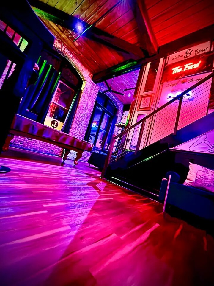 Game Room - 201 S Hoskins Rd