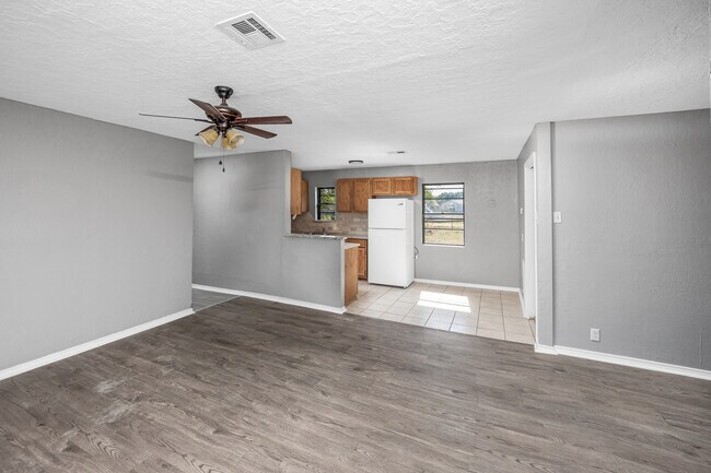 Building Photo - 816 NW 33rd St
