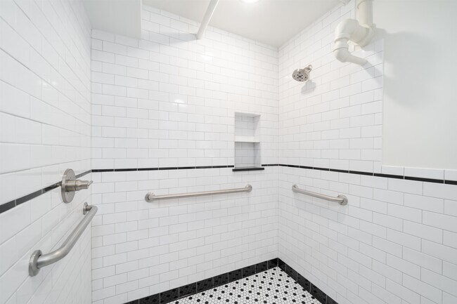 Building Photo - 50 Reservoir Ave