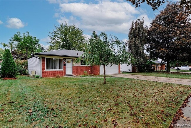 Building Photo - 11809 Meteor Dr