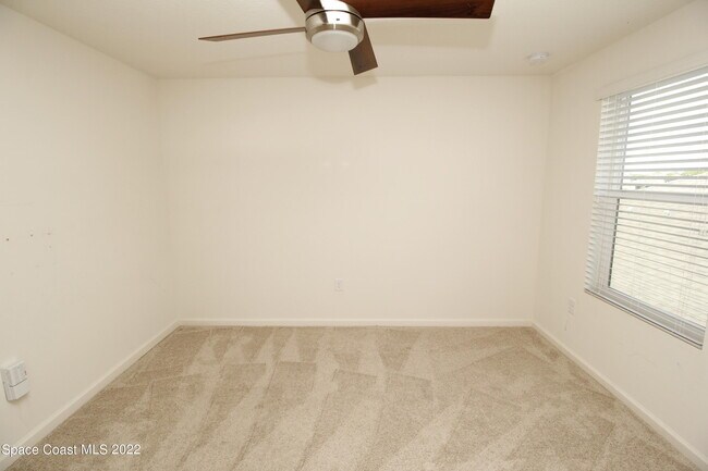 Building Photo - 884 Musgrass Cir