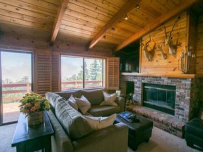 Building Photo - 25271 Deer Path Rd
