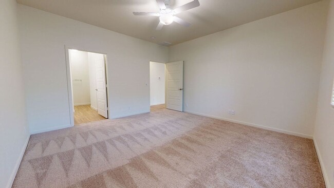 Building Photo - 2350 S Olivewood