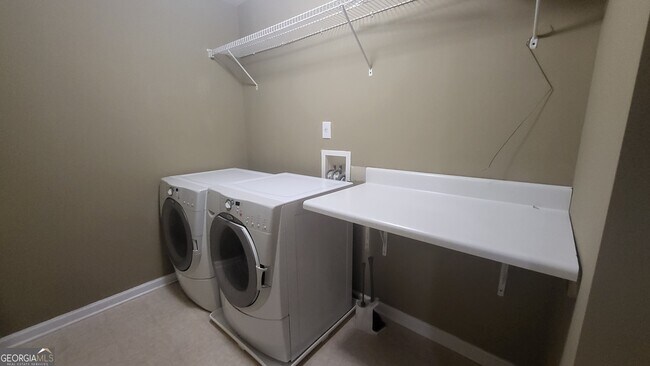 Building Photo - 4810 Edinburgh Dr