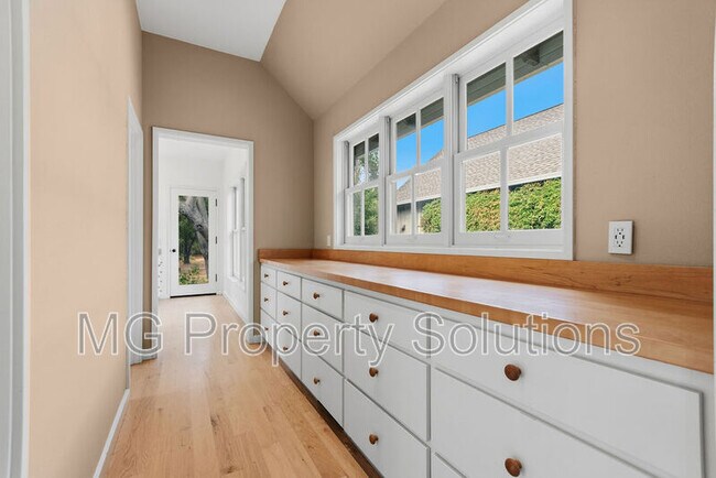 Building Photo - 5151 Nicasio Valley Rd