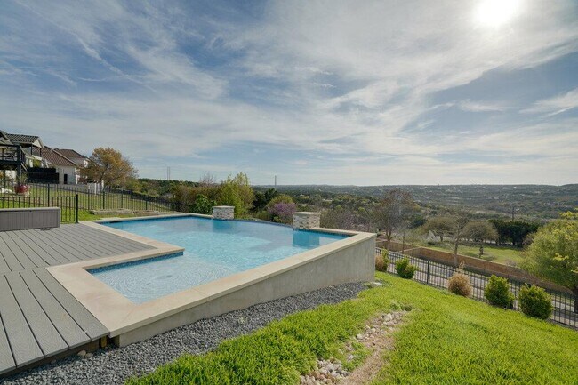 Building Photo - 19616 Summit Glory Trl