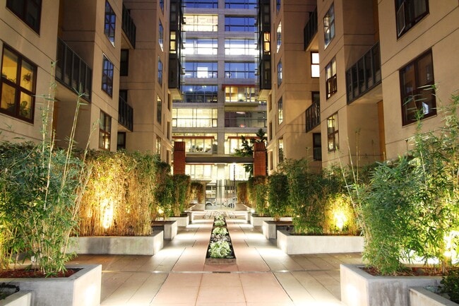 Building Photo - 1150 J St
