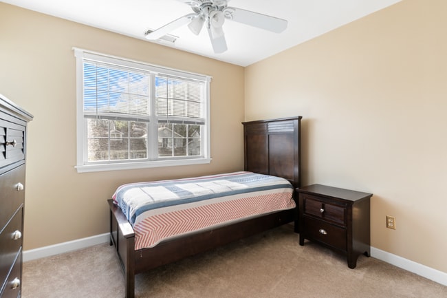Building Photo - 46 Hingham Ln