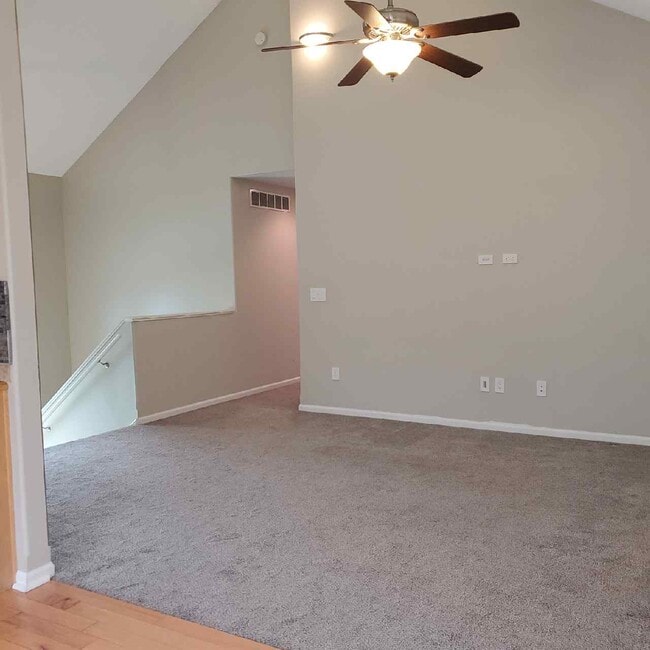 Building Photo - 449 Poplar St