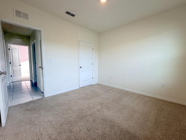 Building Photo - 309 Sofia Ln