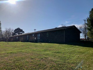 Building Photo - 2610 Mayfield Dr