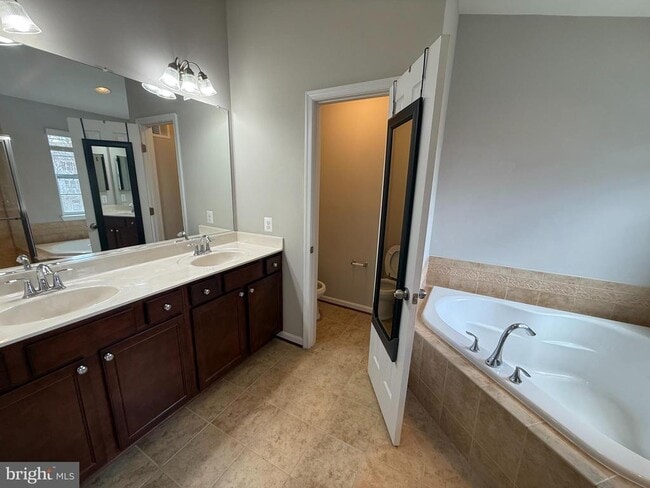 Building Photo - 6808 Flour Mill Ct