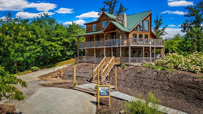 Building Photo - 208 Tunnel Ridge Dr