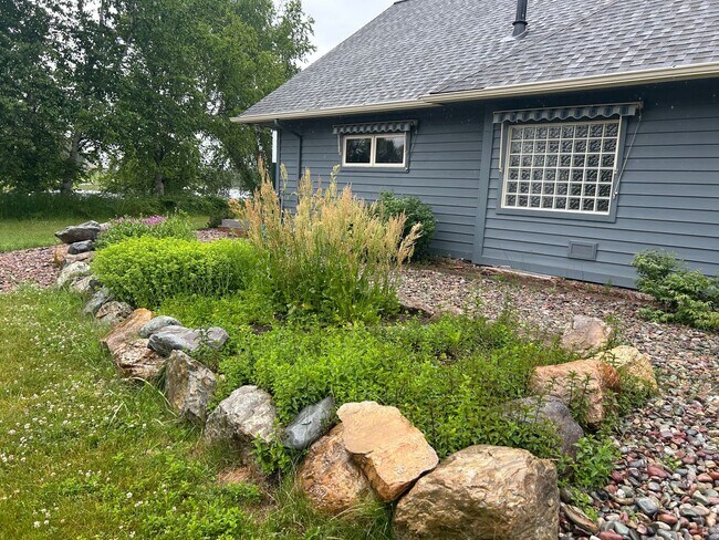 Building Photo - Amazing Home on the River with Greenhouse,...