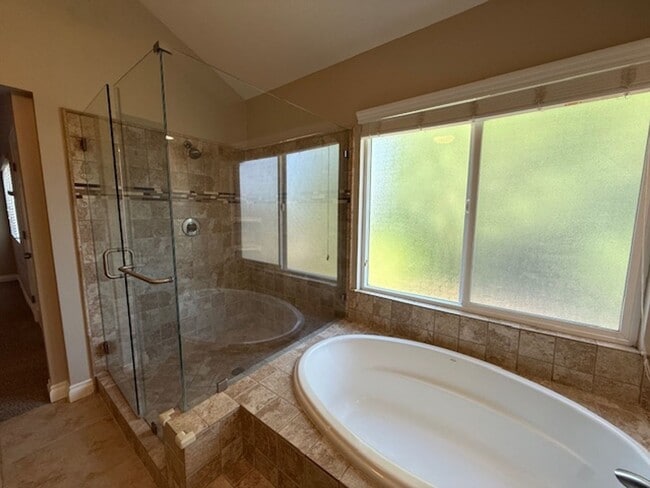 Building Photo - White Picket Fence Home in Irvine