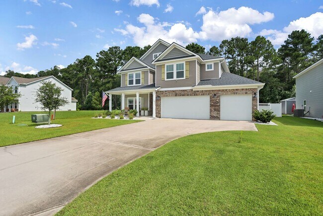 Building Photo - Spacious 4 bedroom 3 bath home with loft