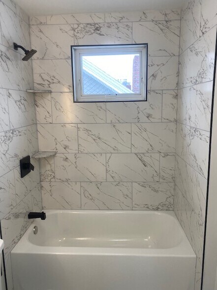 Building Photo - 55 Dustin St