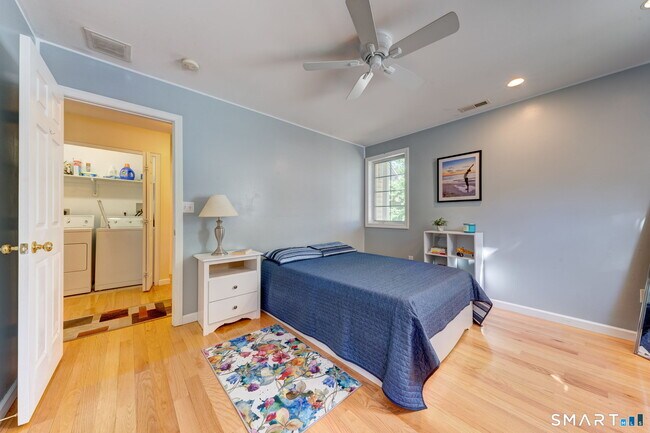 Building Photo - 46 Samuel Ln