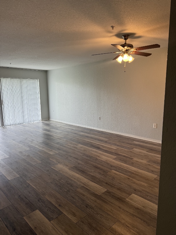 Building Photo - 14025 Fairway Island Dr