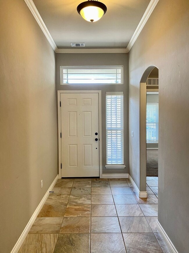 Building Photo - Deer Creek 3 Bed, 2 Bath with an Office