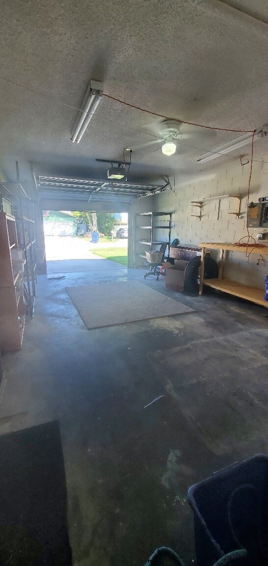 garage - 6785 Sandwater Trl N