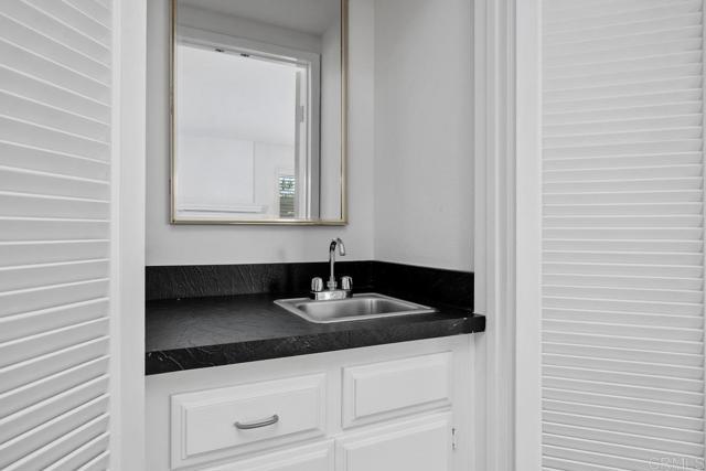 Building Photo - 115 Delicias Ct