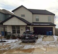 Building Photo - 3213 SW Hillstone Ave