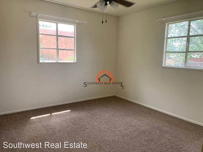 Building Photo - 3 br, 1 bath House - 217 W. Manana Blvd.