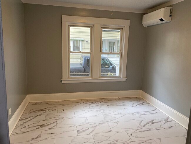 Building Photo - 249 Commonwealth Ave