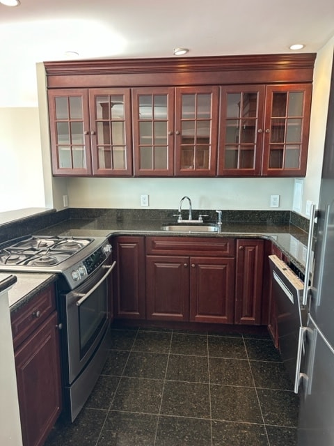 Updated kitchen - 85 E India Row