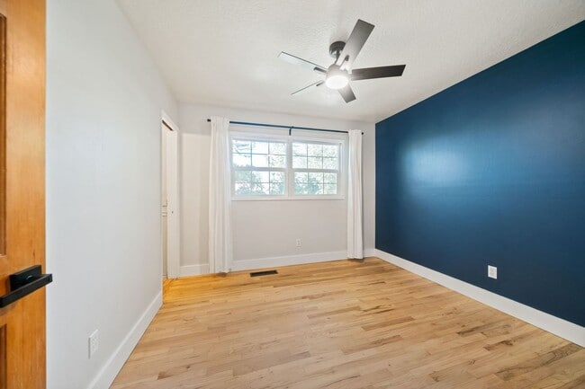 Building Photo - 1420 NW 130th Ave
