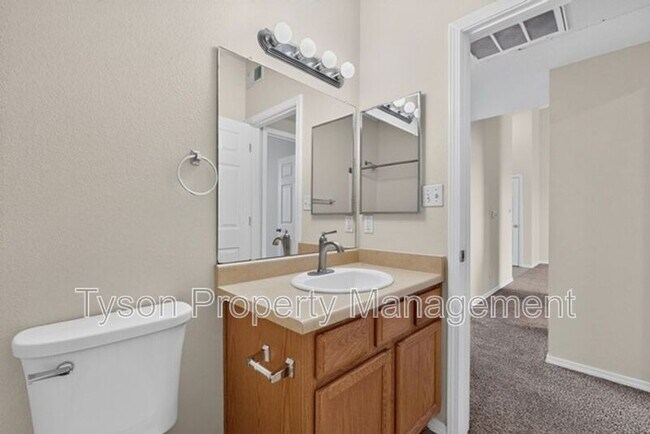 Building Photo - 4209 Ridgeway Ct