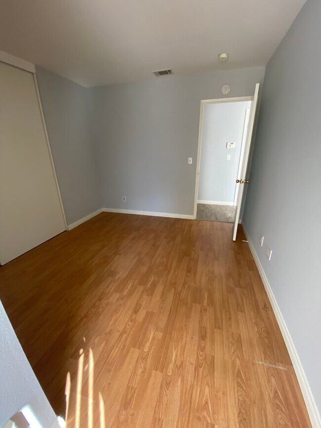 Building Photo - Harbor City- Single Family Home