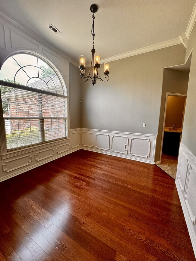 Building Photo - 6108 S 39th Pl