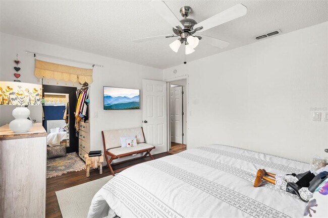 Building Photo - 3802 Cortez Cir