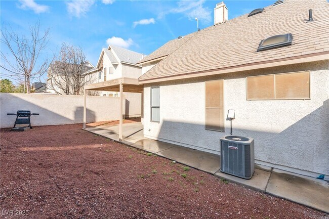 Building Photo - 6557 Lemitar Dr