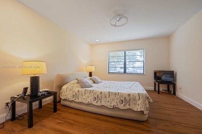 Building Photo - 200 Gate Rd