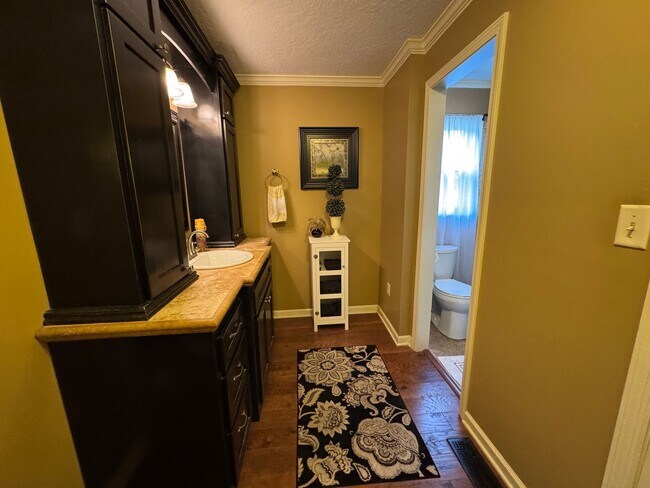 Building Photo - Furnished 3-Bedroom, 2-Bath Home in Peacef...