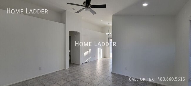 Building Photo - 8339 W Elm St