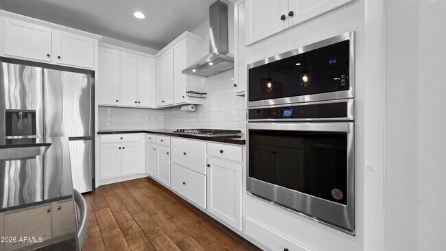 Building Photo - 19810 W Verde Ln