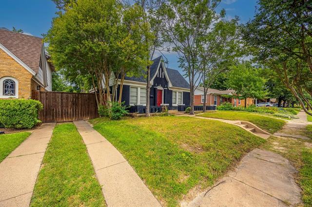 Building Photo - 2741 Ivandell Ave
