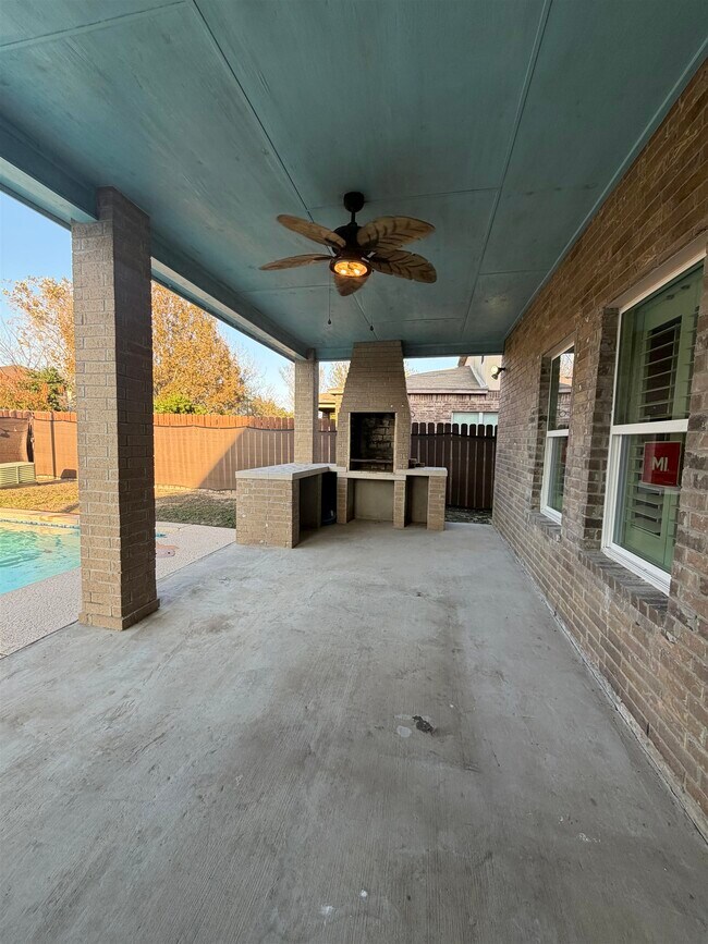 Building Photo - 3104 Quintero St