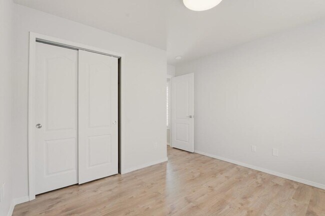 Building Photo - 5239 Molokai St NE